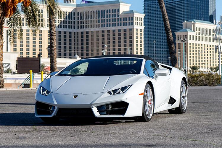 Lamborghini Huracán Spyder exotic car rental Las Vegas